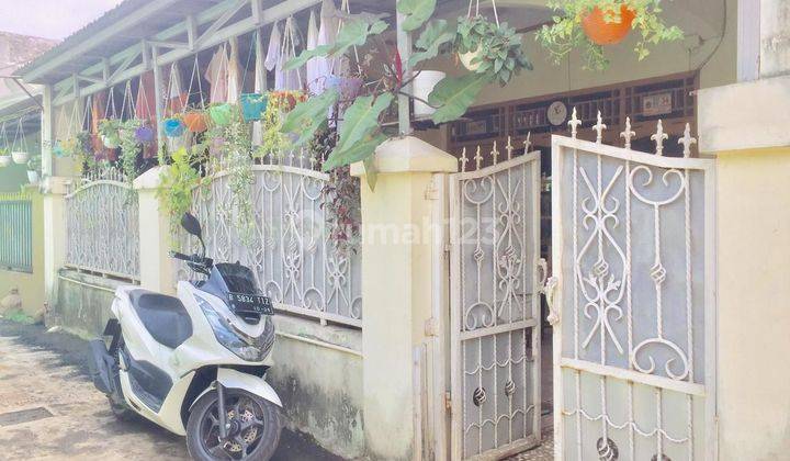 Rumah cakep tanah luas deket Sekolah PKP Ciracas Jakarta Timur 1