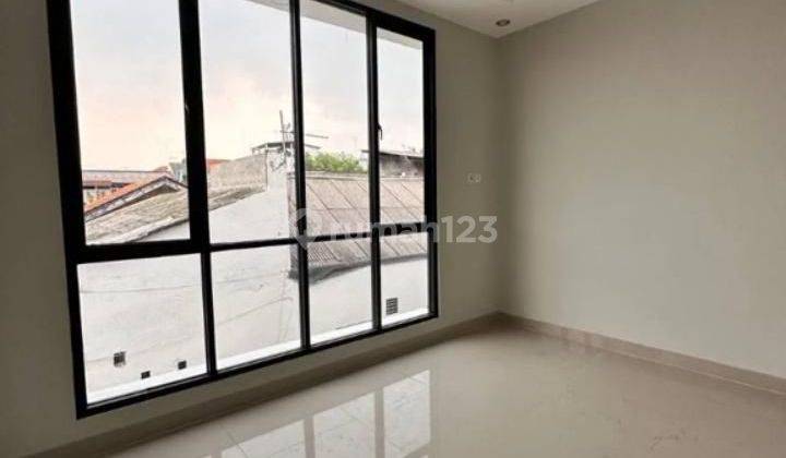 Rumah 2 lantai Modern di Lubang Buaya Jakarta Timur 2