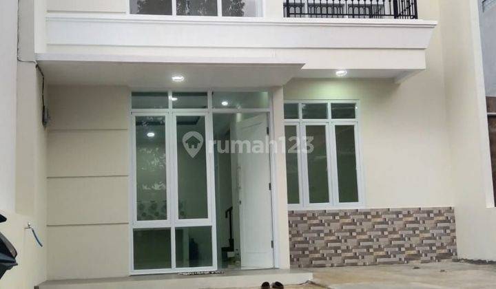 Rumah Baru 2 Lantai KPR Bank DP 0% Cipayung Jaktim 1