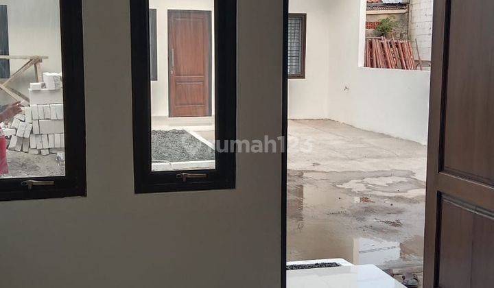 Di Sewa kan Rumah 2 Lantai Cluster masuk Mobil di Ciracas 2