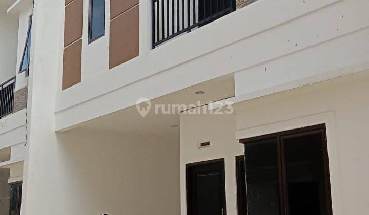 Dijual Rumah Ready Stok Bisa KPR Bank Strategis deket Taman Mini 1