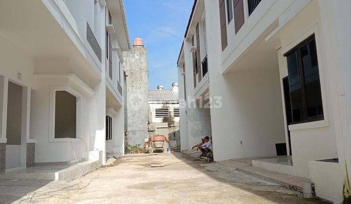 Dijual Rumah 2 Lantai Siap Huni Lubang Buaya Cipayung Jaktim