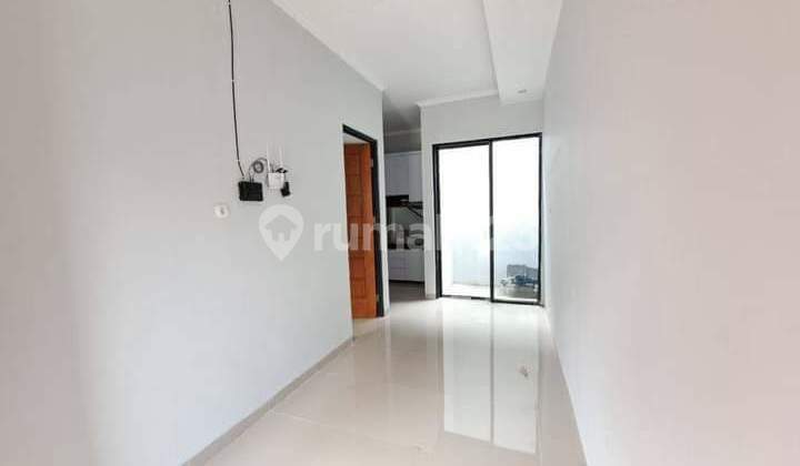 Rumah Baru Jalan 2 Mobil di Cluster Penganten Ali Ciracas Jakarta 2