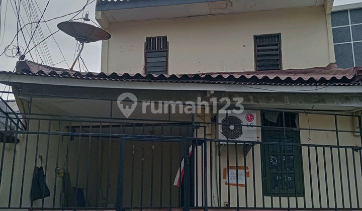 Disewakan Rumah 2 Lantai di Duta Buntu, Tanjung Duren, Jakarta Barat 1