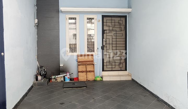 Dijual Rumah 3 Lantai di Jelambar, Jakarta Barat