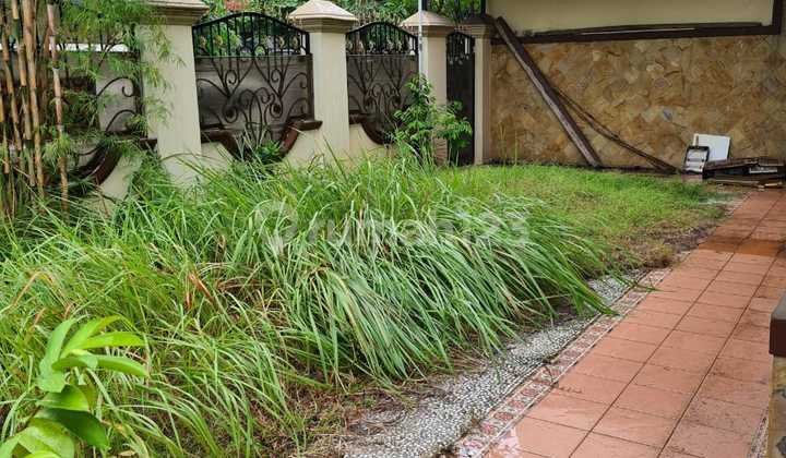 Guaranteed Profitable Investment, 2.5-Storey Hook House For Sale In Taman Palem