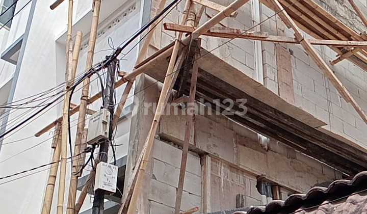 Dijual Rumah 3 Lantai Baru Bangun Di Tanjung Duren Hanya 1,4 Milliar