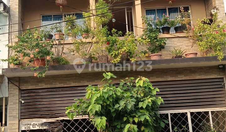 Investasi Menguntungkan, Rumah Kos2an 3 Lantai Dengan 27 Kamar Kos Di Jakarta Barat Dijual