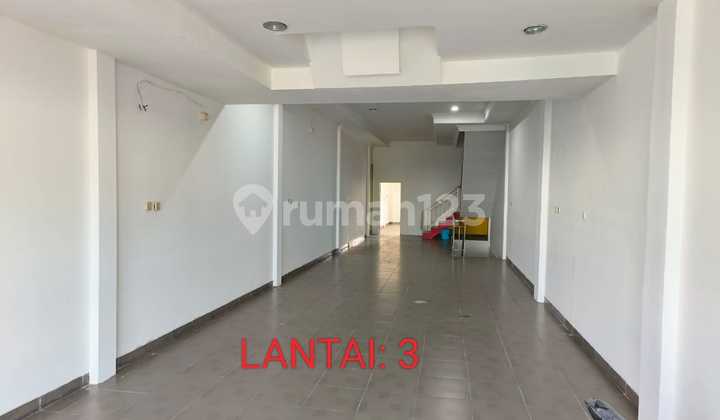 Disewakan Ruko 3,5 Lantai di Mangga Besar 1