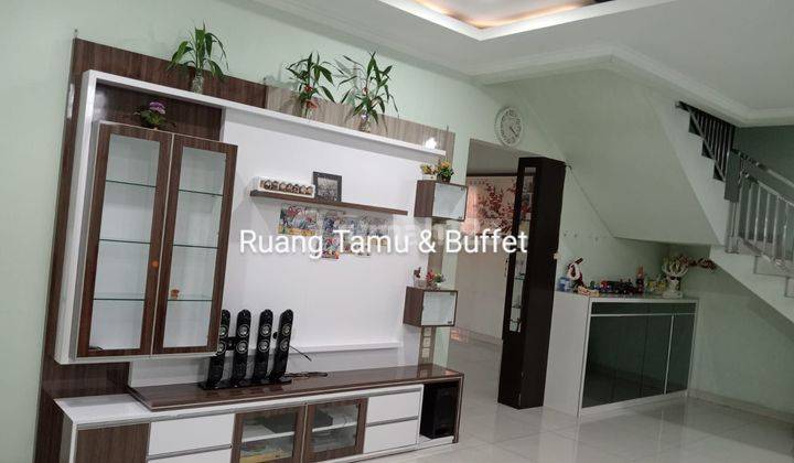 Dijual Rumah Mewah 3 Lantai Di Menceng 2