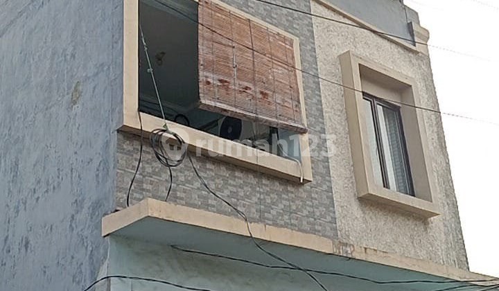 Dijual Rumah 3 Lt. Di Villa Bandara Dijual Rumah 3 Lt. Di Villa Bandara