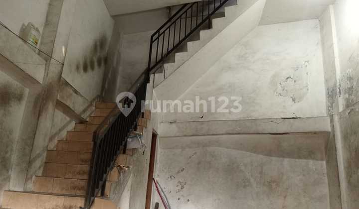 For Sale or Rent 3-Story Shop House in Pasar Pagi 2
