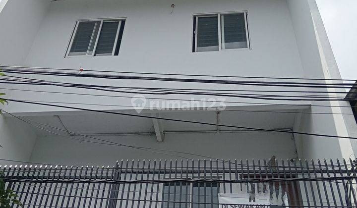 Disewakan Rumah 3,5 Lantai Baru Renovasi Di Teluk Gong Selatan 1