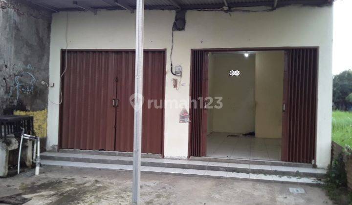 Ruko strategis 2(dua) Unit di Jalan Utama padat penduduk Ruko strategis 2(dua) Unit di Jalan Utama padat penduduk