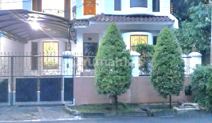 Rumah Murah, Harga Njop, Bagus Siap Huni . Pondok Indah. Luas 250. Shm.bebas Banjir