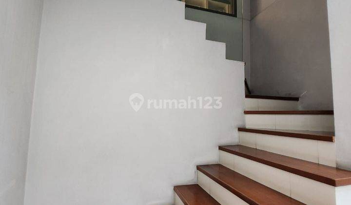 Rumah Luas 336 Di Pondok Indah, Shm, Hook, Swimming Pool.  2