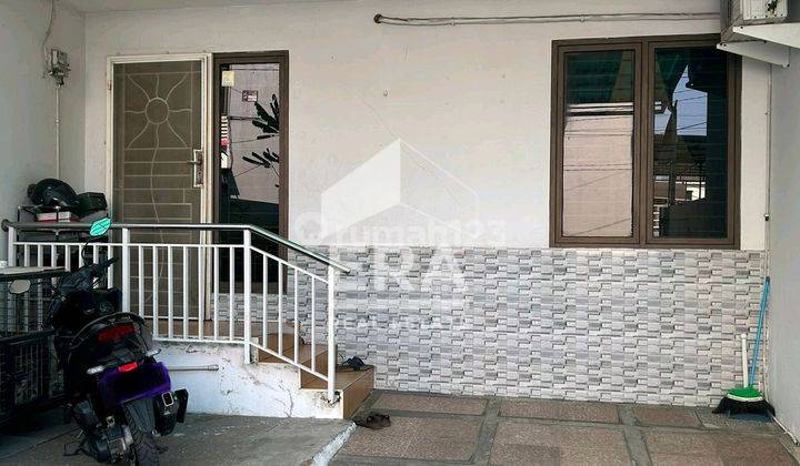 Jual Rumah di Gading Griya Lestari, Kelapa Gading. Luas 110. SHM. 1