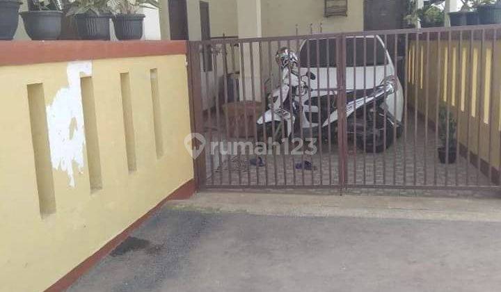 Rumah dan kontrakan 6 pintu di Jl.Buaran Serpong Tangsel  2