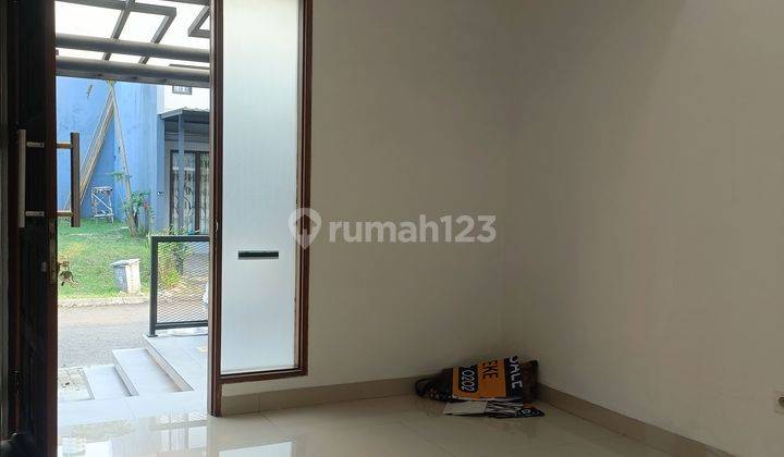 Rumah Siap Huni 2 Lantai di Dekat Transmart Graha Raya Bintaro Tangsel  1