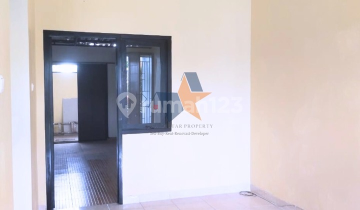 Single-Story House in Graha Bintaro Cluster Near Parigi Toll Road, South Tangerang 2