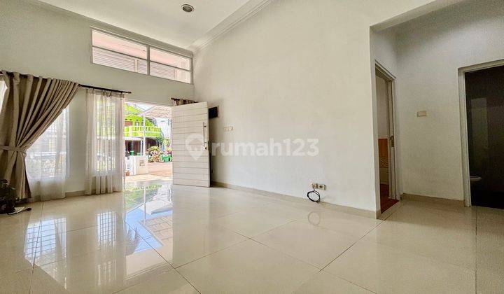  Rumah  Kontrakan Semi Furnished di Graha Raya bintaro, Graha Raya 1