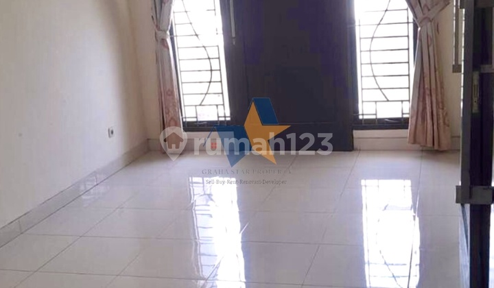 Ready-to-Occupy House Near Family Club Graha Raya Bintaro Tangsel 2