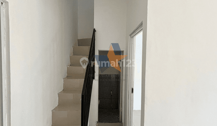 Hot Sale, Jual Butuh Dijual Cepat BU Rumah 2 Lantai di Mini Cluster Adipati Belakang Graha Raya Bintaro 2