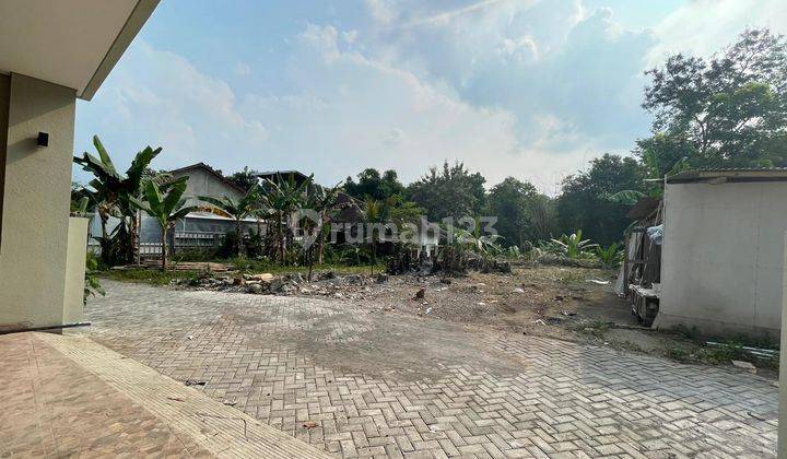 Selangkah Kampus Uii Jogja, Pas Hunian Kost, SHM Aman 1