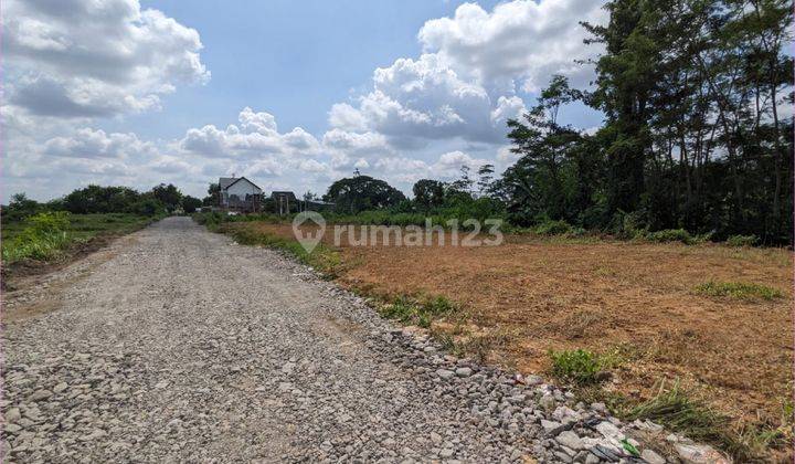 Tanah Godean Tepi Jalan Besar Akses Mobil Papasan Area Perumahan 2