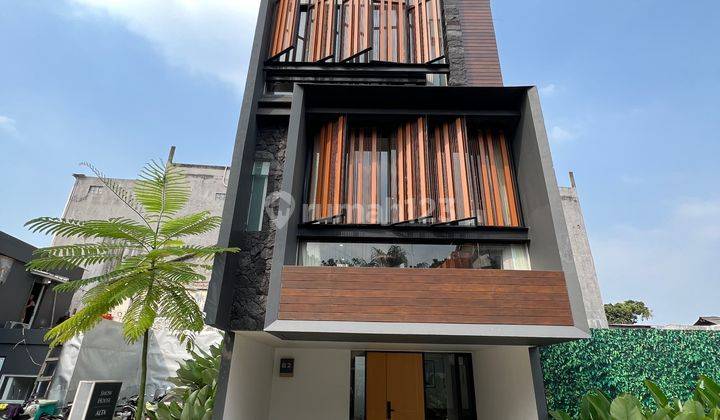 Rumah Modern 2 Lantai di Mampang Prapatan Jakarta Selatan 1