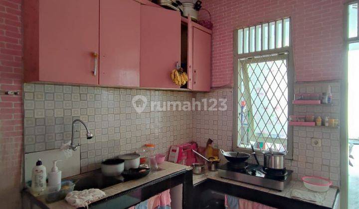 Jual Rumah 2Lantai Dengan Kost Kostan 6Kamar di Jakarta Selatan 2