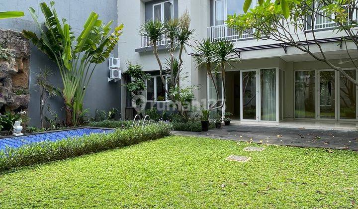 Rumah 2 Lantai Furnished SHM di Kemang, Jakarta Selatan 2