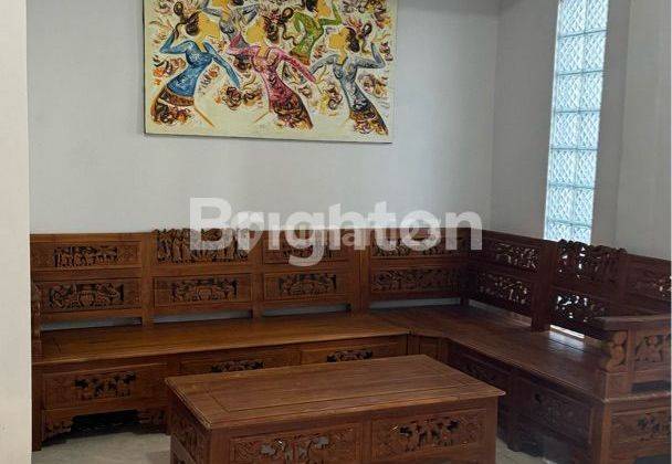 Rumah Cantik Semi Furnished Dalam Perumahan di Kutuh 2