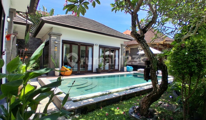 Villa 2 Kamar 5 Menit Dari Pantai Jimbaran Villa 2 Kamar 5 Menit Dari Pantai Jimbaran