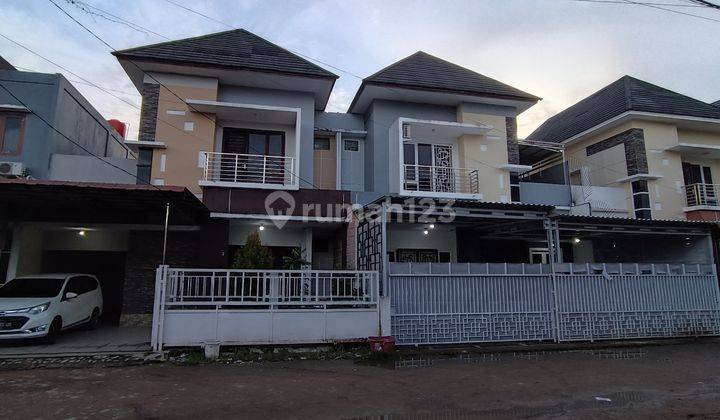 Disewakan Rumah Pusat Kota Jl. Paris 2, Semi Furnish Bagus 1