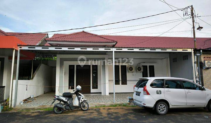 DISEWAKAN RUMAH SEMI FURNISH JALAN KARYA BARU  1