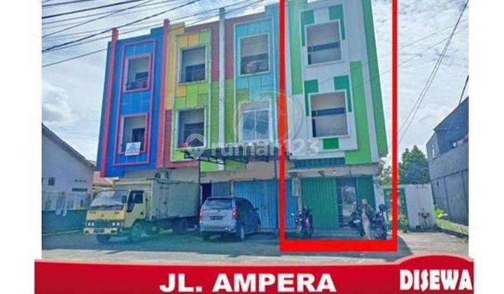 DISEWAKAN RUKO TEPI JALAN RAYA AMPERA 1