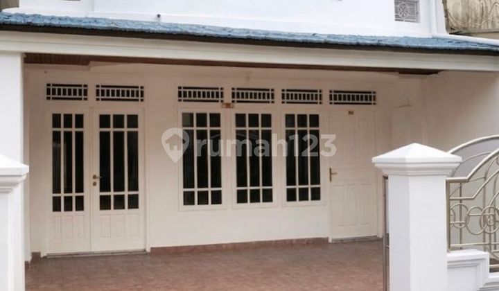 Disewakan Rumah Furnish Jl. Imam Bonjol, Dekat Mal Dekat Univ Untan, Dekat Gajah Mada ,Dekat Pasar