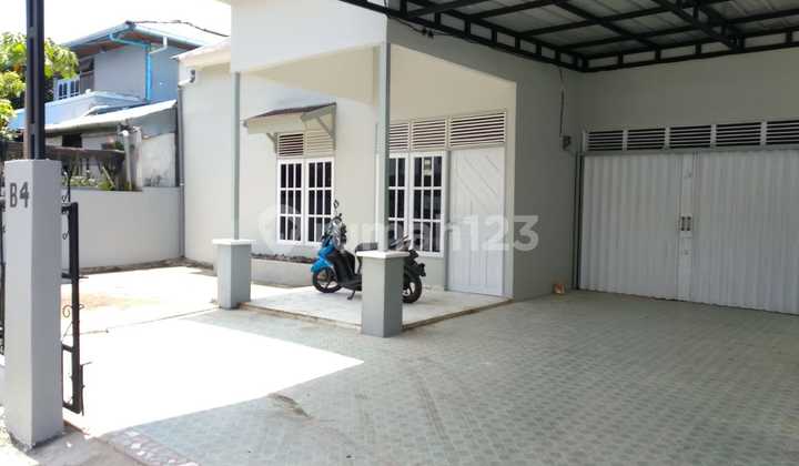Disewakan Rumah 3 Kamar Dekat Mega Mal Jl. Perdana Pontianak