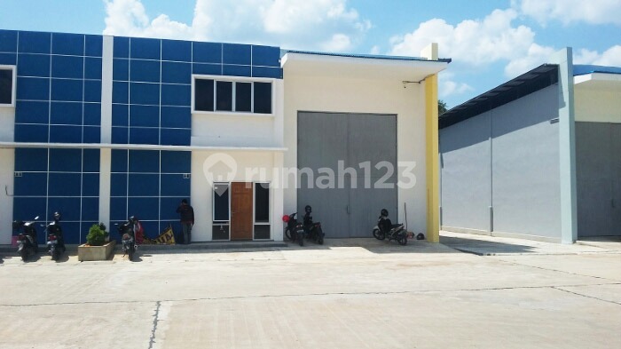Warehouse + Office for Rent, Ready to Use, Warehouse Complex, Container Access Warehouse + Office for Rent, Ready to Use, Warehouse Complex, Container Access