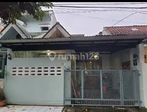 Dijual Rumah di Kencana Loka BSD Tangsel  1