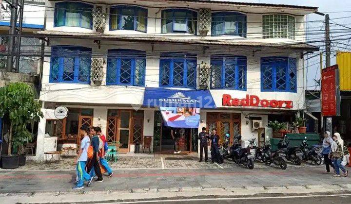 Dijual Hotel di Depan Istana Bogor Jawa Barat