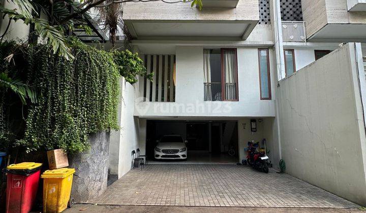 Dijual Rumah di Cilandak Jakarta Selatan  1