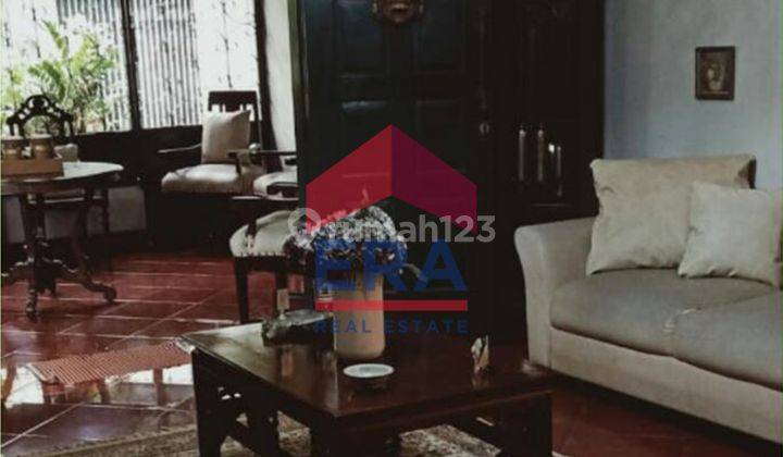 Dijual Cepat Rumah 2 Lt,5 Kamar Di Menteng,Jakarta Pusat 2