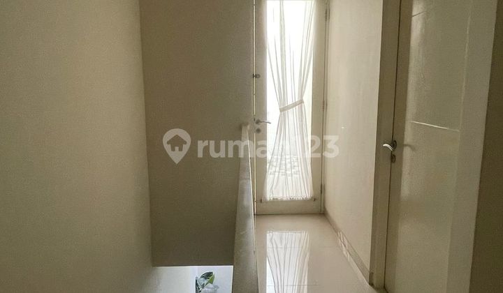 Rumah Rungkut Asri include Interior furnish - selangkah ke Merr & strategis!! 1