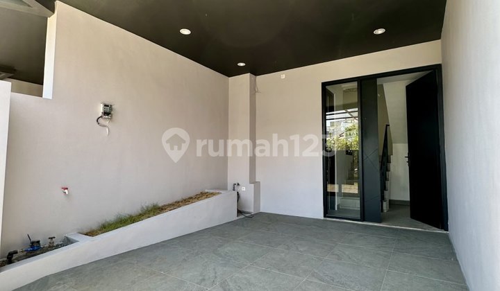 Rumah Baru Modern Minimalis Purimas dekat MERR UPN Gununganyar 2