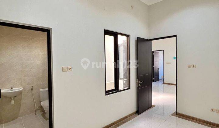 Dijual Rumah Baru Minimalis Rungkut Asri Utara 2