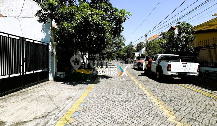 House in Baratajaya near Gubeng, Ngagel, Panjang Jiwo. 2