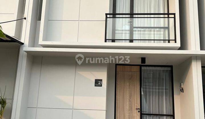 Sewa Rumah Brand New di Rolling Hilss Karawang 3br Semi Furnish 1