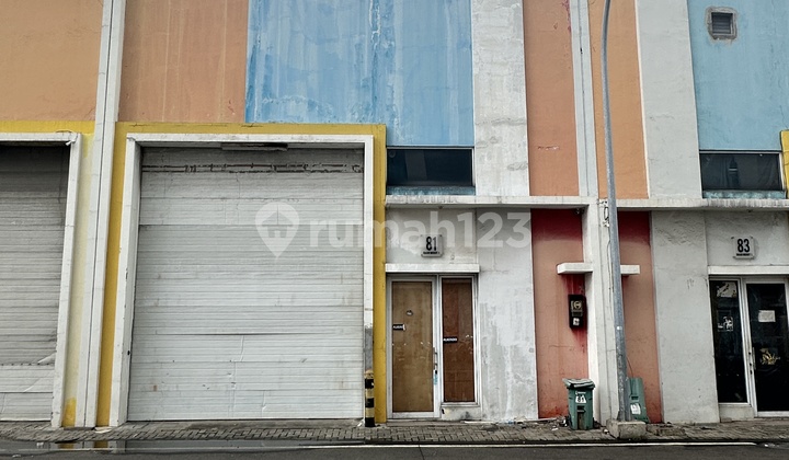 For Rent Warehouse Green Sedayu Bizpark Daan Mogot size 9x32.5 | Entire Building